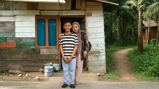 Download Lagu FAREL AJAK IBU KANDUNG KE JAKARTA ! BAHAGIA HIDUP BERSAMA SETELAH 14 TAHUN TERPISAH MP3 Download Lagu FAREL AJAK IBU KANDUNG KE JAKARTA ! BAHAGIA HIDUP BERSAMA SETELAH 14 TAHUN TERPISAH MP3