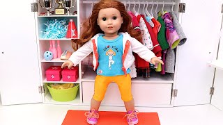Doll prepares wardrobe for sports! Play Dolls organizational skills for kids