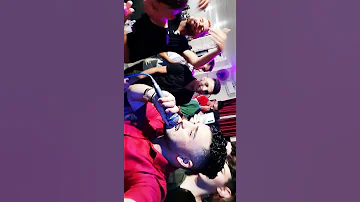 أسمع وتمتع مع الفنان أحمد عبدالله 