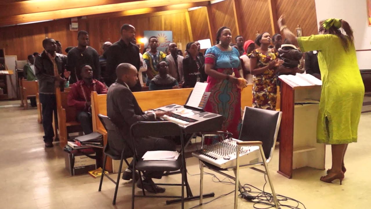 Dieu nous accueille en sa maison by St Kizito youth choir YouTube