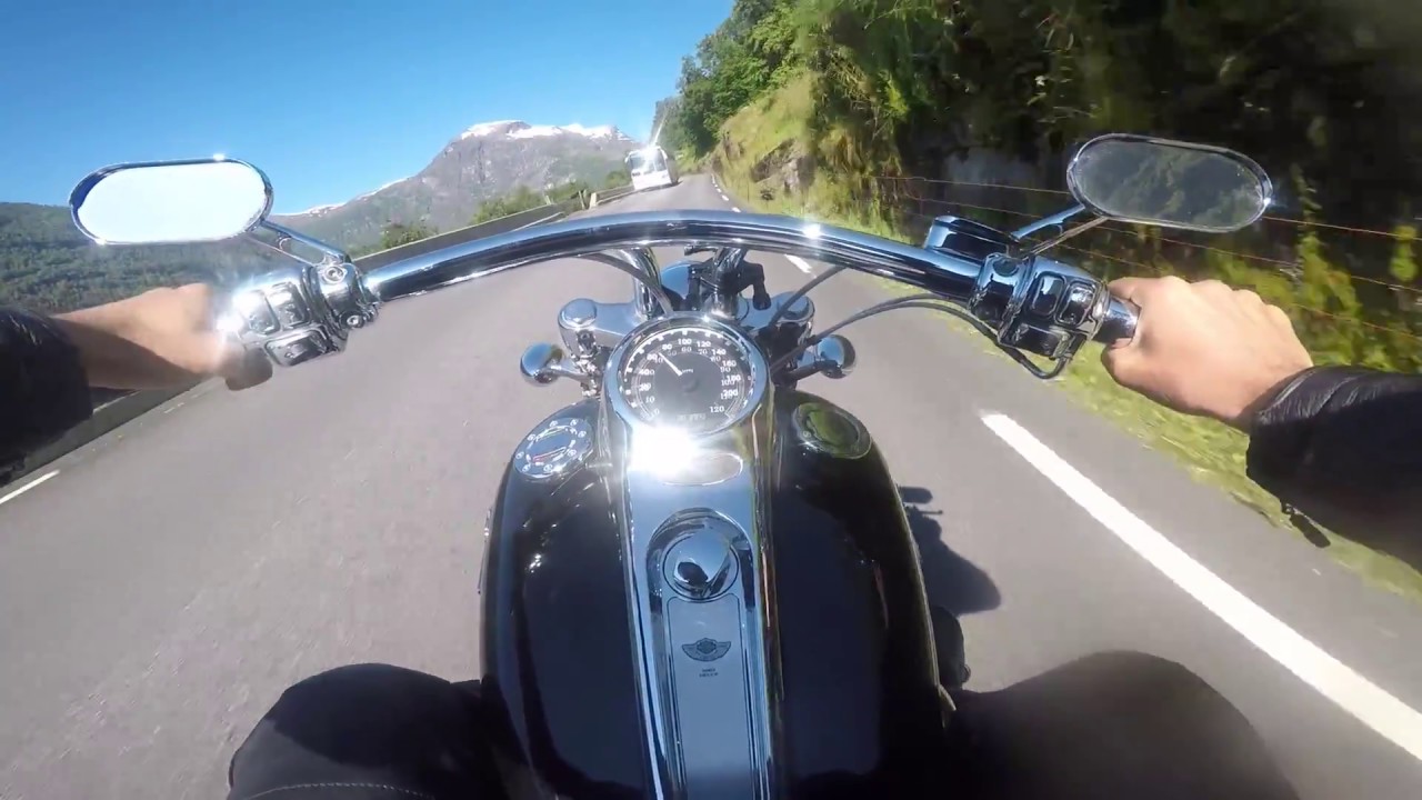 Harley Davidson Deuce on fanatastic mountain roads of Norway - great sound