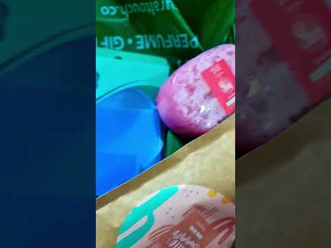 هدايا ناتشورال تتش ريحه الصابونه فاحت بالبيت وهي مغلفه