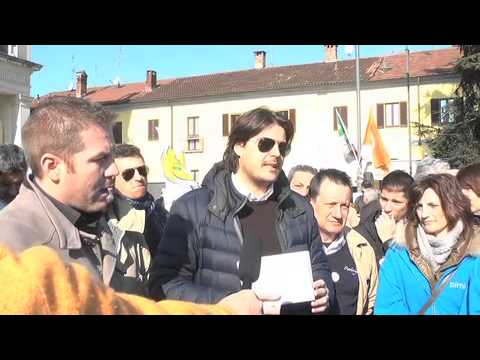 Agorà a Cornaredo: i lavoratori Pimkie incontrano Massimo De Rosa e Stefano Buffagni