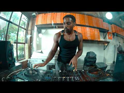 Ocean DJ Set Pop-up | Techno, Trance, Hard House Mix thumbnail