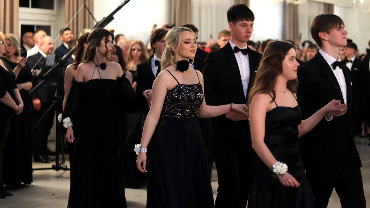 Polonez na 57 par Liceum Ogólnokształcącego w Turku 2025