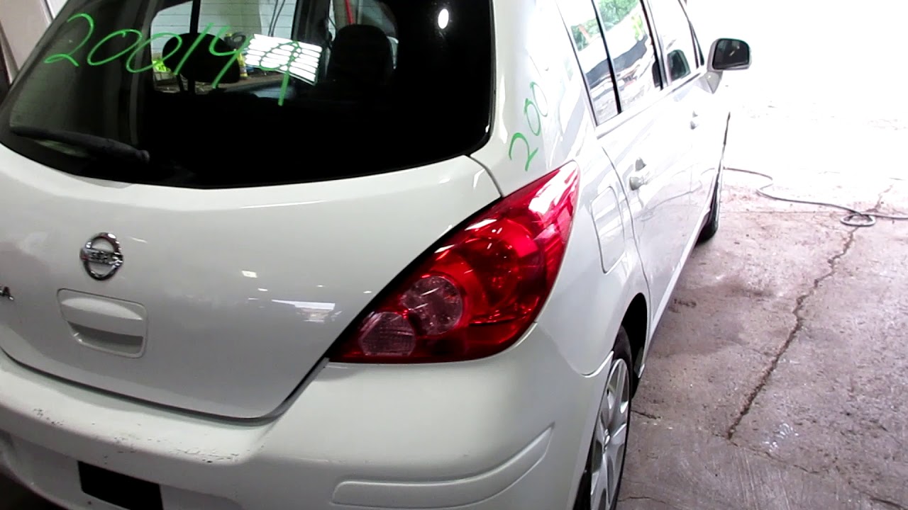 Parting out a 2010 Nissan Versa parts car 200149 Tom�s