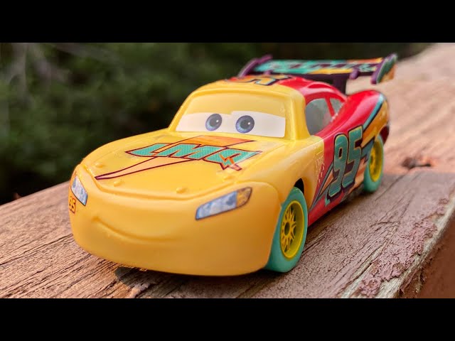Mattel Race To Celebrate Lightning McQueen Color Changer 2026 LMQ
