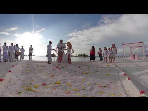 Videó: Nyusha Esküvőt Játszott A Maldív-szigeteken