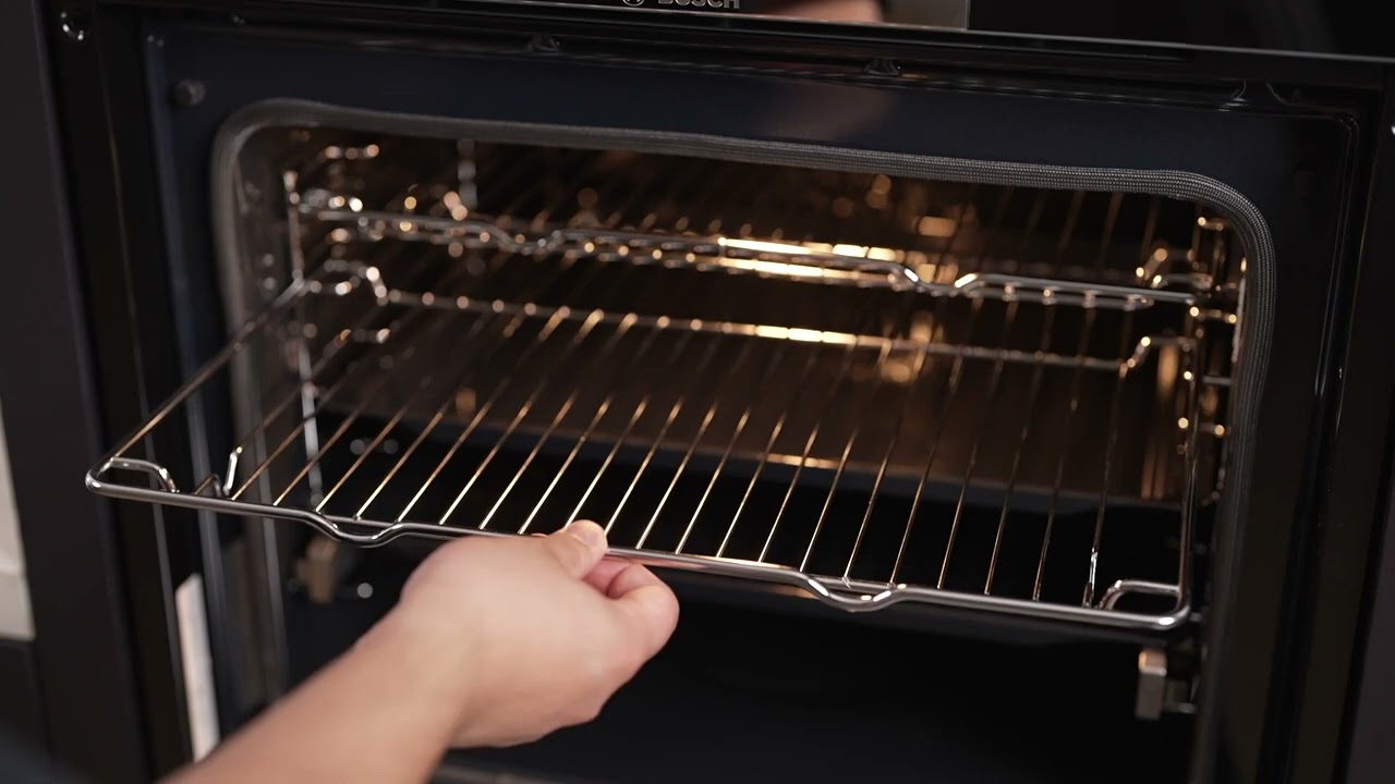 Product Review: Bosch Series 6 60cm Pyrolytic Built-in Oven Black HBA572EB3A