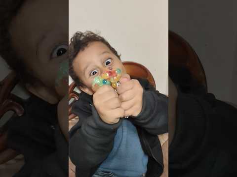 يوسف قرب يتجنن من البابيلز الجديده  هتضحك    كوميديات اكسبلور 