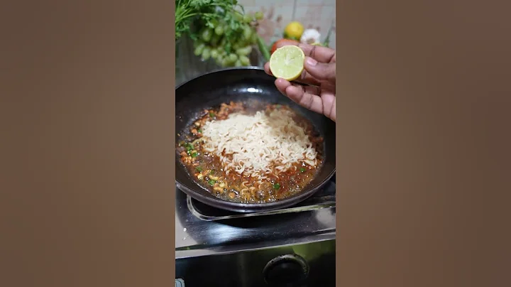 Maggi  🍋  Eating  Life Hack 😀  #shorts #ytshorts #comedy  #lifehacks #foodhacks #maggi