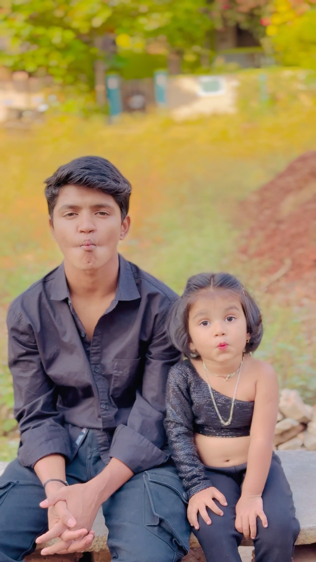 How is the Khushi expression ?❤️??   @Vasanth.Dancer #trending #viral #brothersister #love