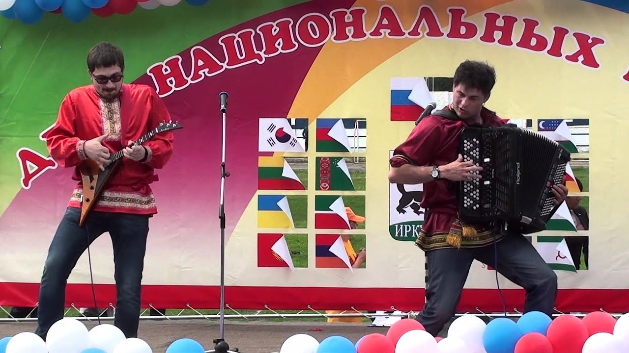 Песня баяна май. Балалайка и баян дуэт. Балалайка Майский. Группа народных инструментов Бабадобас. Дуэт баян-балалайка Екатеринбург.