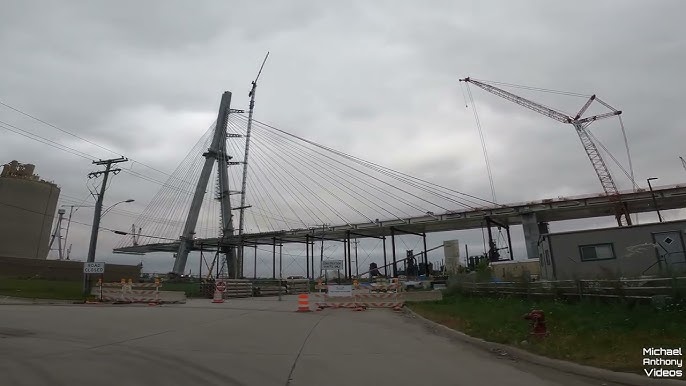 Fort Street roadwork halted as Gordie Howe Bridge team investigates  concrete collapse - constructconnect.com