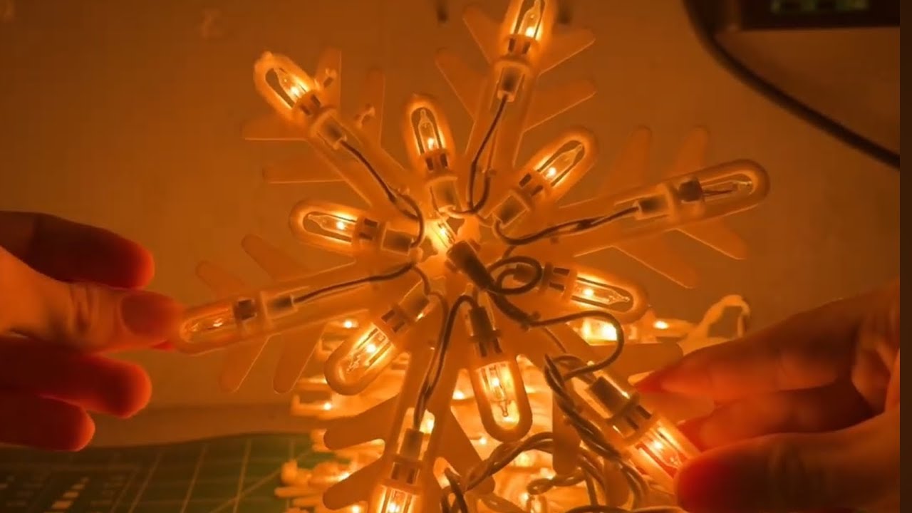 Merry brite twinkling snowflake icicle lights - YouTube