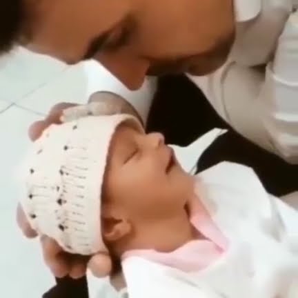 Beautiful Smile of Child when he listen the Name of Imam Hussain a.s
