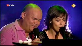 Laura Jansen & Paul de Leeuw - Use Somebody LIVE chords