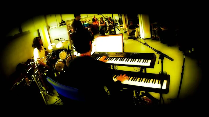 Rodolfo Muoz & Trio Kijada in 3/4, Kind Folk