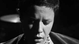 Video thumbnail of "Elis Regina - Cais"