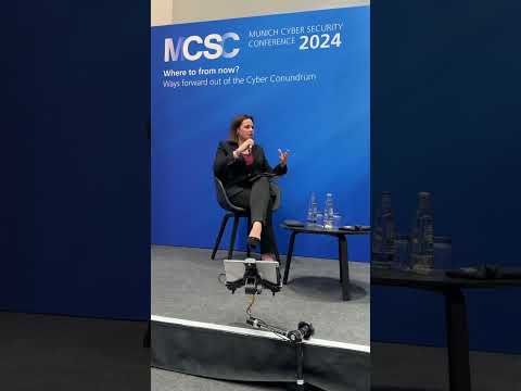 Ціханоўская: «Дыктатары вучацца карыстацца тэхналогiямi для пераследу апанентаў»