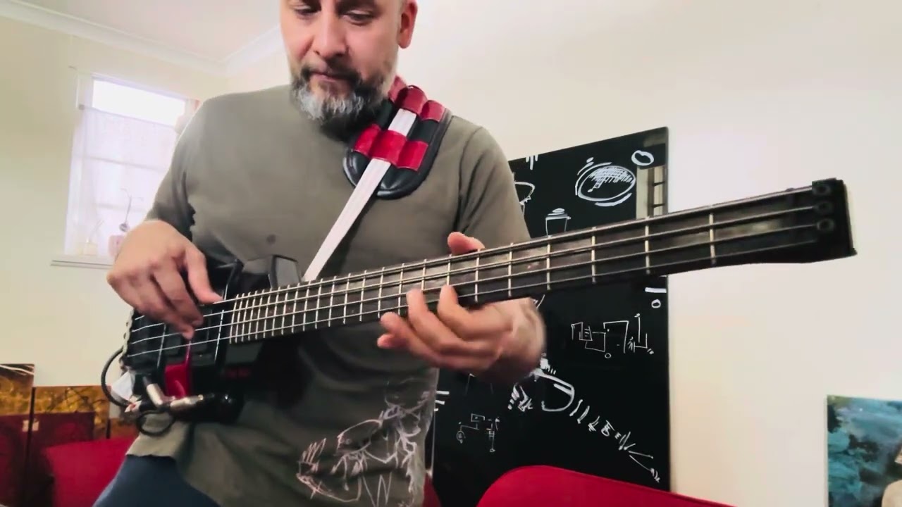 Distortion, Westone Rail Bass 