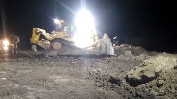 CAT D10T Dozer Night Shoot at Dumping Point