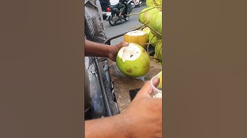 The Coconut Master: Cutting Skills You Didn