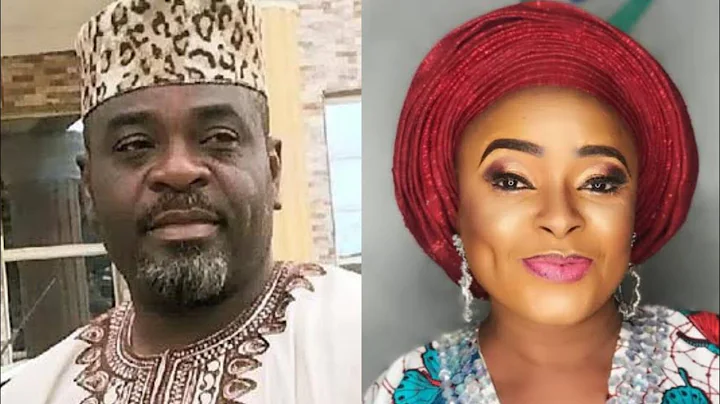 ACTOR FUNSHO ADEOLU SINGING ON STAGE FOR TOYOSI ADESANYA AS SHE CLOCKS 50