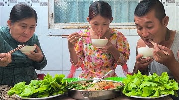 Vừa mở nắp nồi chim đỏ chưng tương bún tàu là cả nhà xôn xao