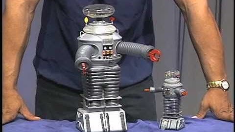 Fantastic Forum Cool Toys Segment - Lost inSpace Robots