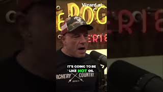 Why Outdoor Fights Are A Nightmare For Grapplers? #joerogan #jreshorts #jre #joeroganexperience