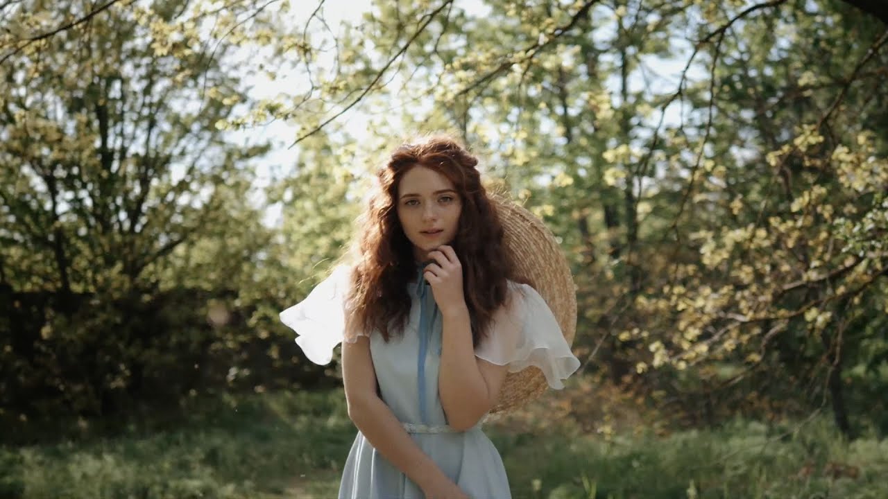 Видеосъемка рекламы дизайнера одежды - YouTube