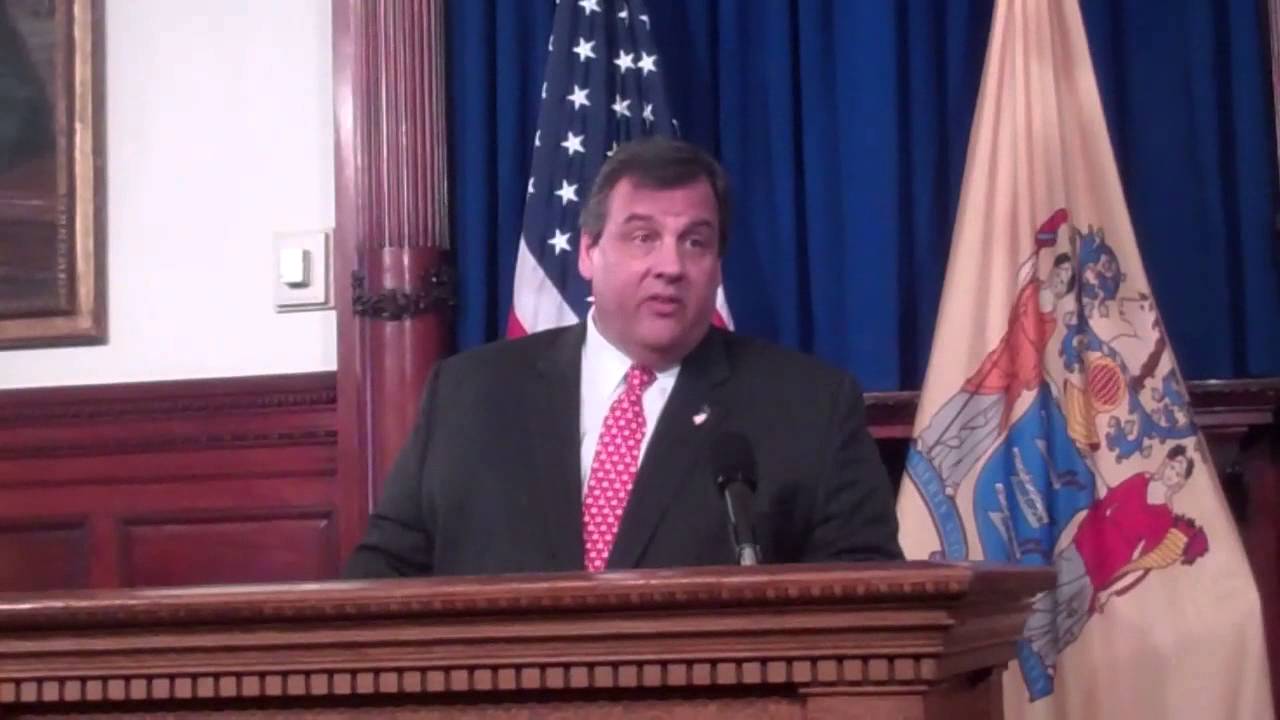 Christie defends Rutgers Univ. President Robert Barchi