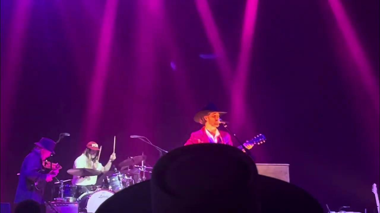 Ryan Bingham Jingle and Go Ryan Bingham Jingle and Go
