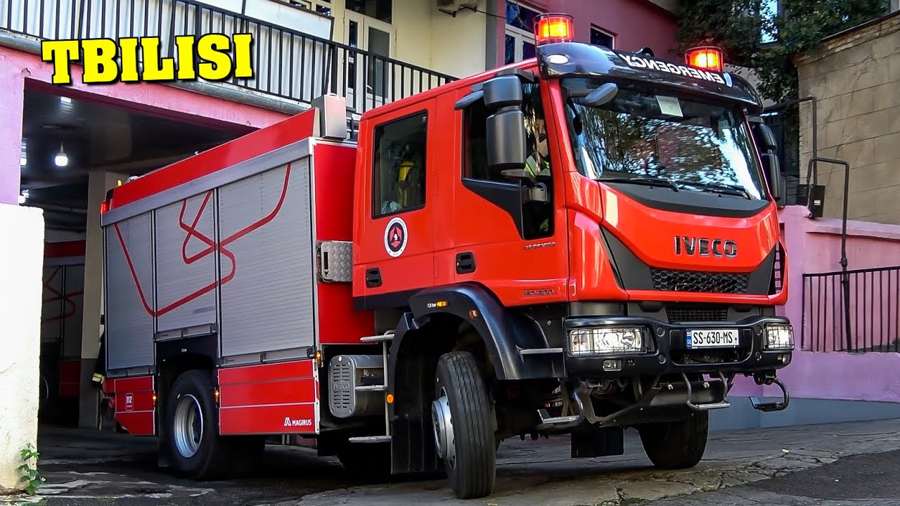 [GEORGIA 🇬🇪] - TBILISI Fire Trucks, Ambulances & Police Cars responding with LIGHTS 🚨 & SIREN 🔊