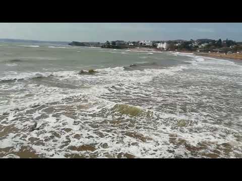 Interference Wave Patterns In the Sea.