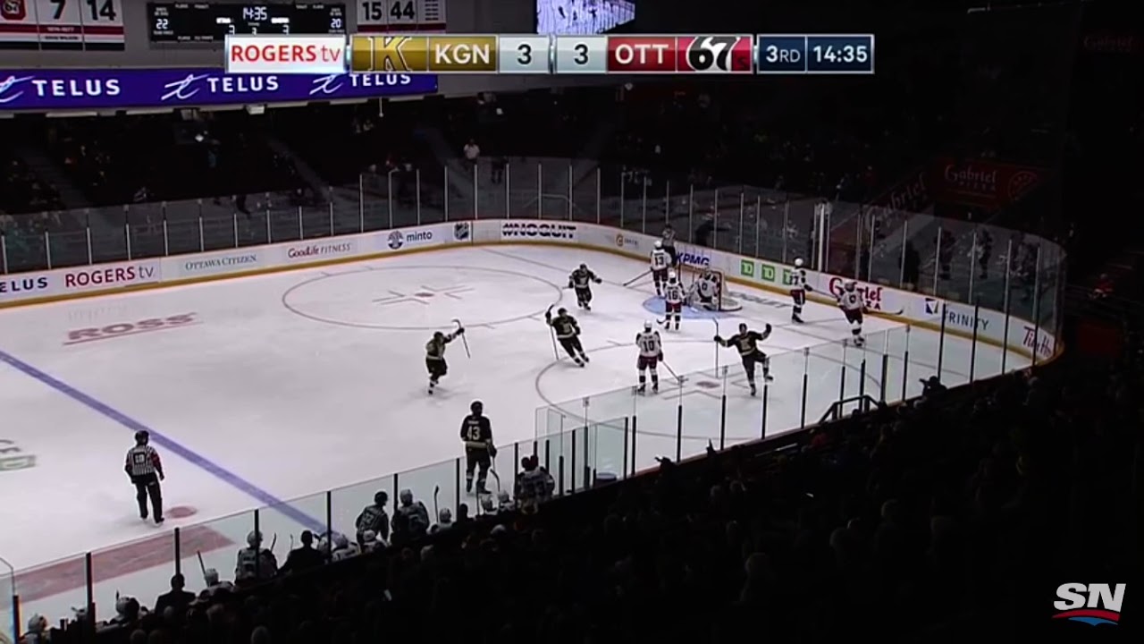 Chromiak lacrosse move