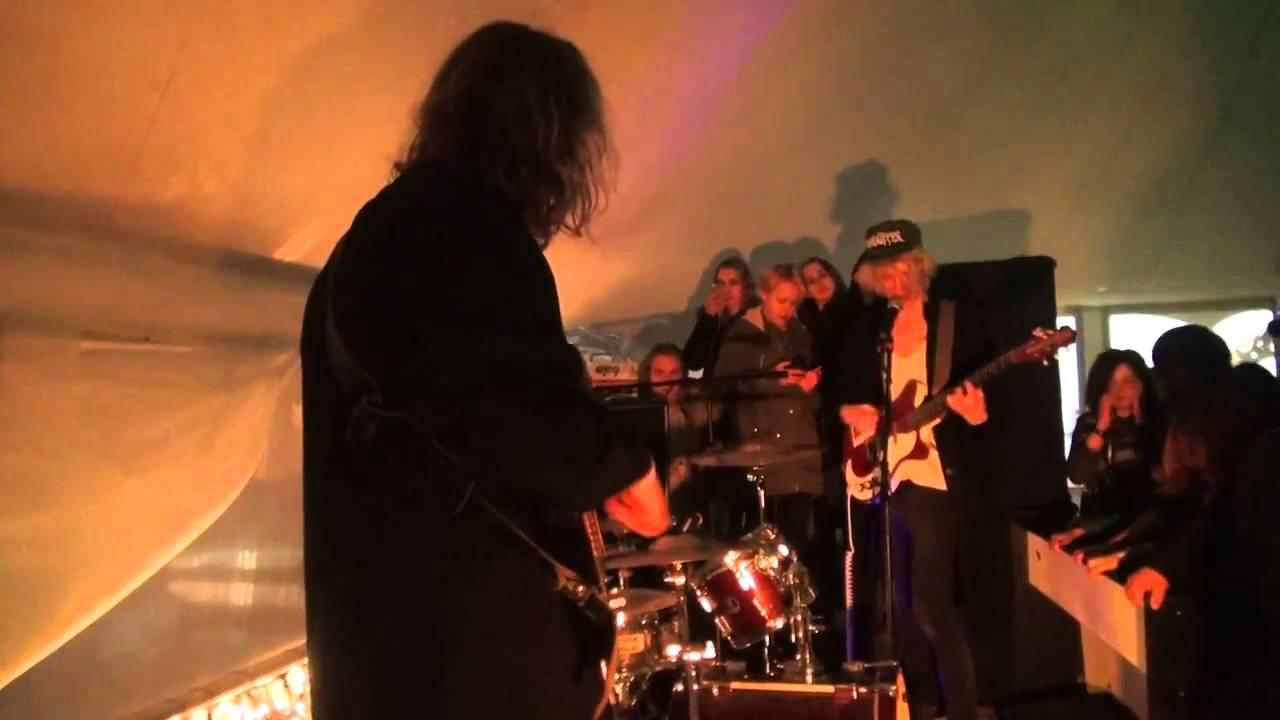 slackers ☂ – аня (live 08.01.2016 корабль брюсов)