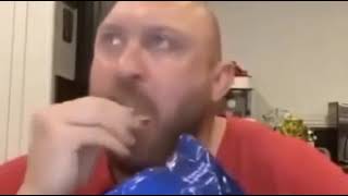 ryback eating chips