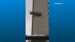 WATCH | Scaffolding breaks with workers still on it