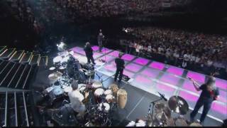 PHIL COLLINS - you can&#39;t hurry love // two hearts - Paris 2004 (HD)