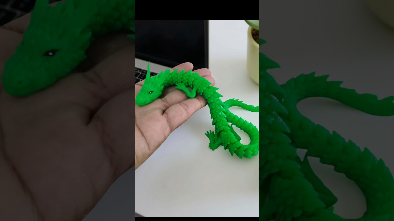 Presente Criativo Geek Dragão Verde Impresso em 3D Bambu Lab A1