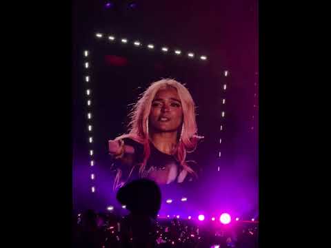 Karol G y Peso Pluma - QLONA (En VIVO)