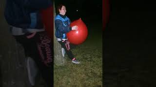 Ein Video Von Gestern Luftballon Kaputt Gemacht Mit Nägel