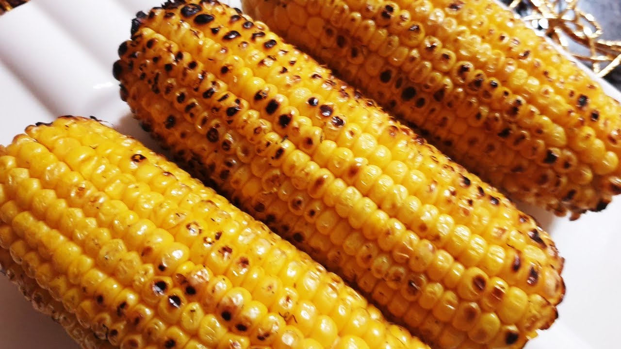 Cooking corn on the grill/grilled corn on the cob/Cooking ...