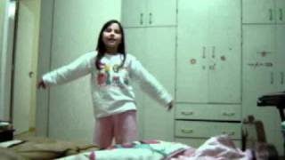 Tefaa Dançando Com 7 Anos