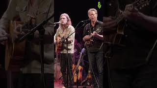 Tyler Ramsey & Carl Broemel with Katie Pruitt: Comes a Time (live on eTown)