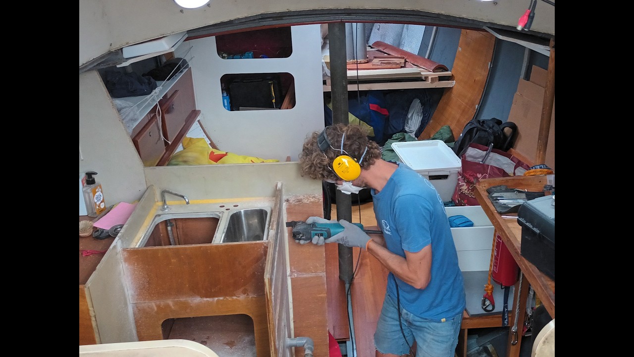 The refit of Frigga in two minutes - part one