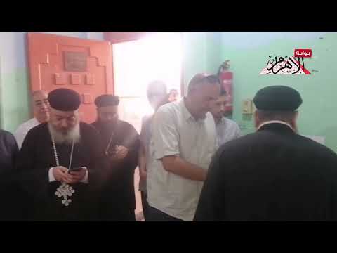 وفد كنسي من مطرانية الأقباط الأرثوذكس بالفيوم مع قيادي بالأوقاف يشاركون بالتصويت في انتخابات الشيوخ