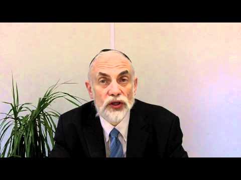 Ask The Rabbi. Rabbi Salasnik - Why do Jews face east when they pray?